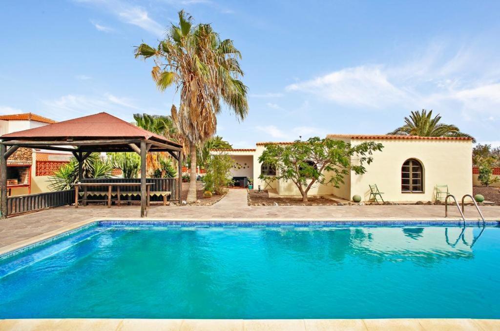 Villa Aventura Parque Holandes Exterior photo